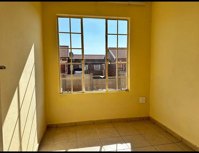 3 BEDROOM DUPLEX FOR SALE IN THE ORCHARDS